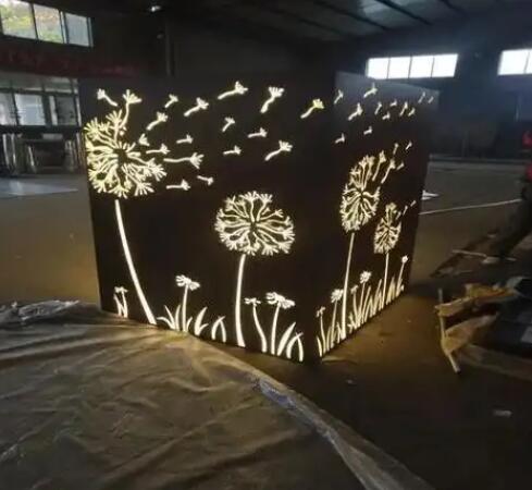 察雅耐候钢灯箱